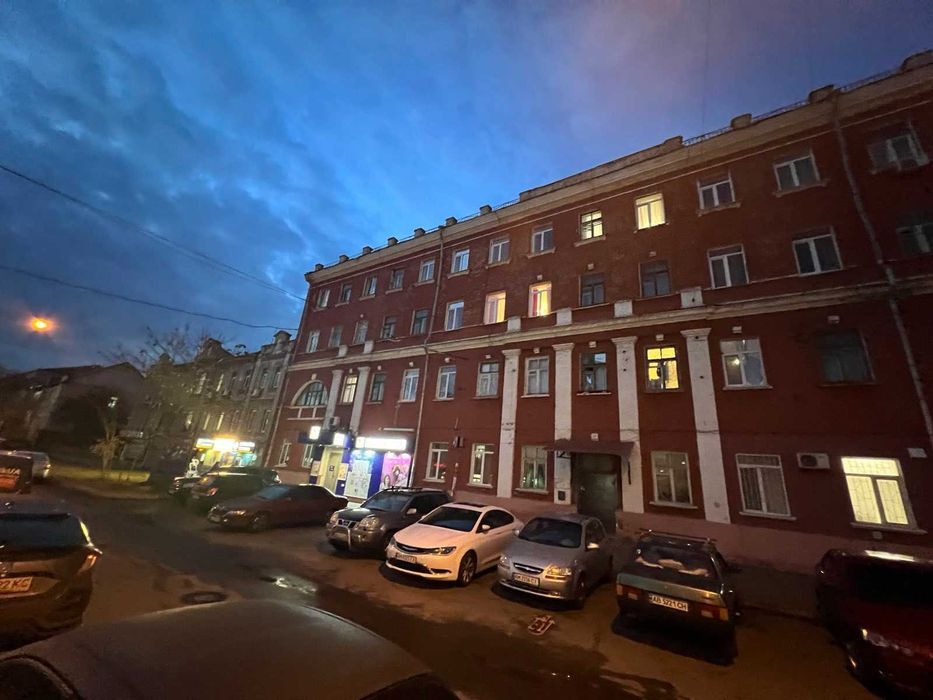 Готель біля залізничного вокзалу, номер під ключ метро Вокзальна