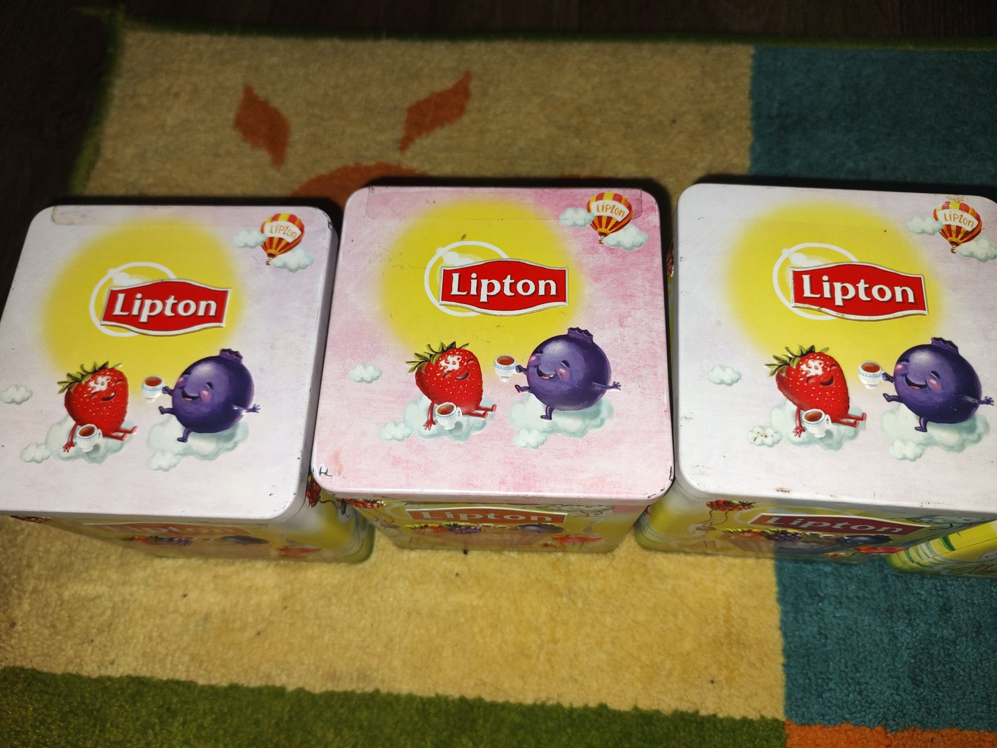 Металеві коробки Lipton