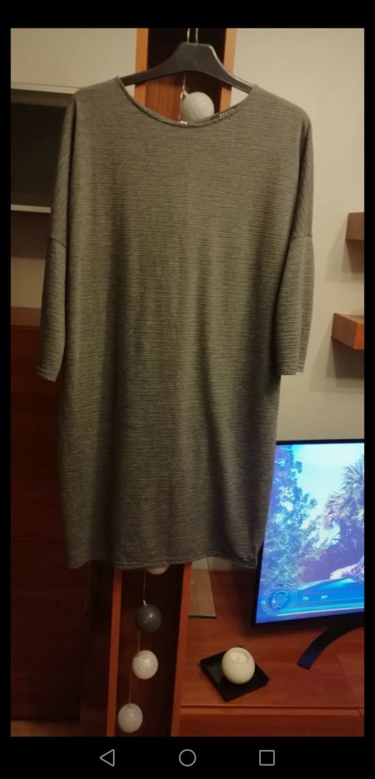 Sukienka dzianinowa firmy Mohito szara ze srebrna nitka rozm XL