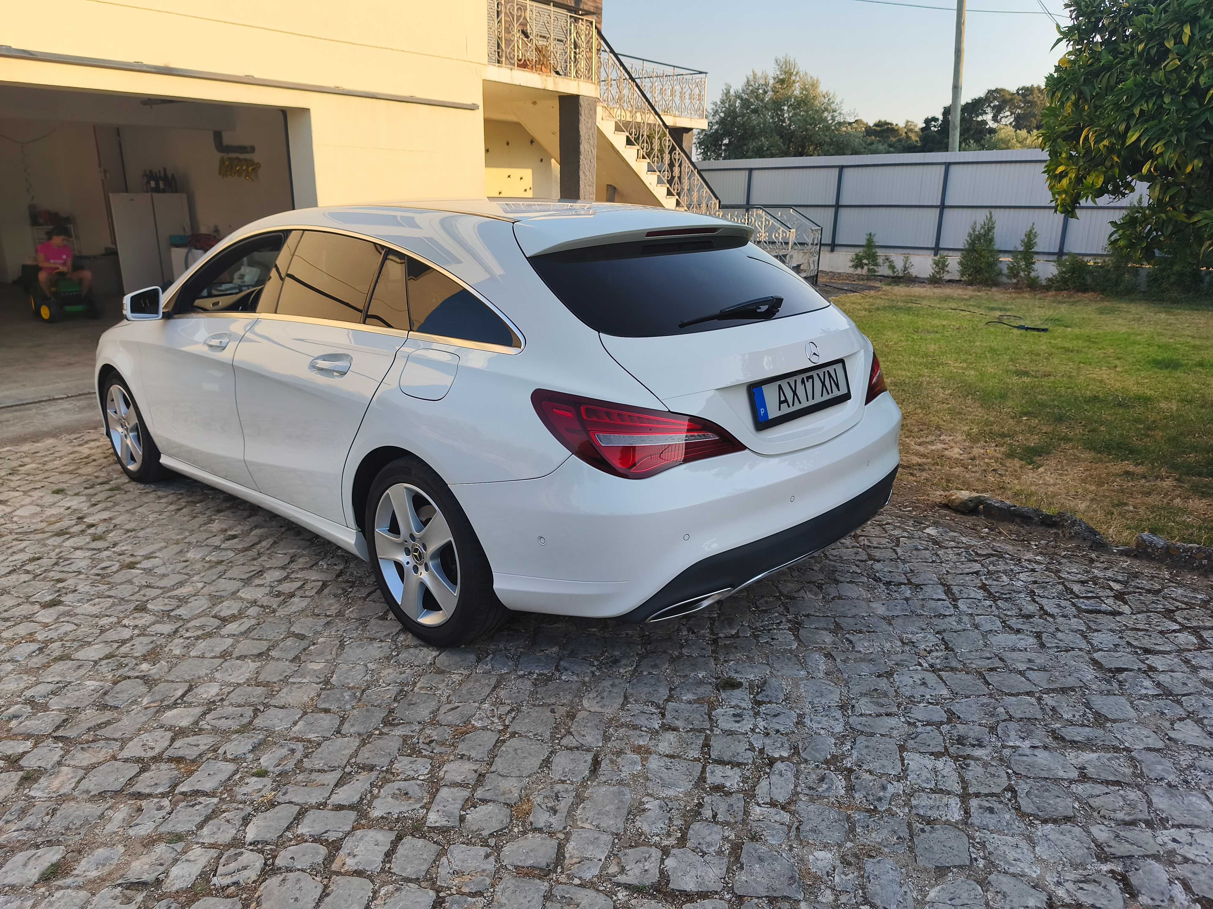 Mercedes CLA 200D 2017 carrinha motor mercedes