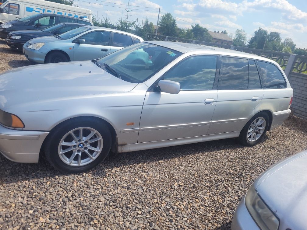 Samochód bmw e39