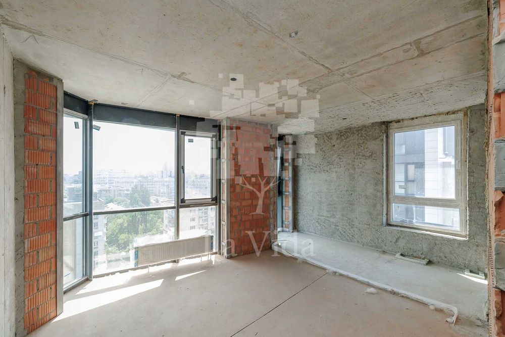 Двокімнатна квартира з паркомісцем та коморою в ЖК Тайм Time