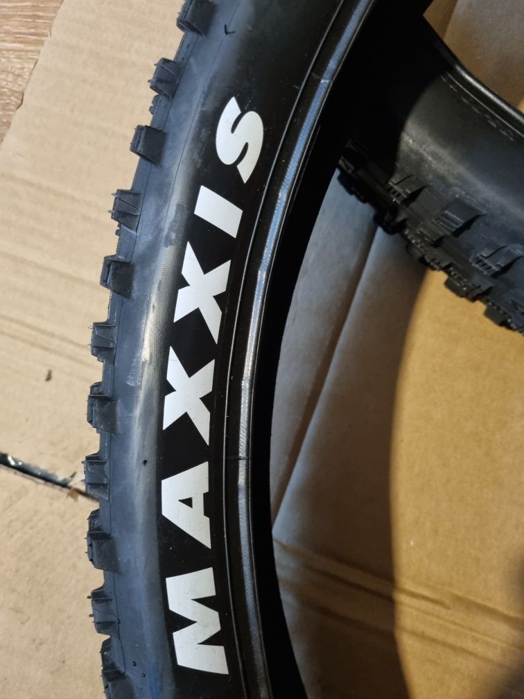 Opona maxxis forekaster 29x2.35 EXO TR ,zwijana