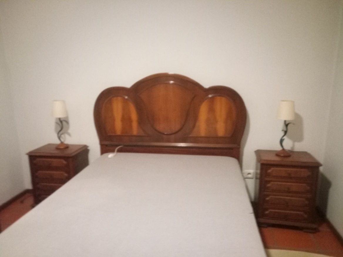 Arrenda se casa com 3 quartos em Arcozelo -Barcelos