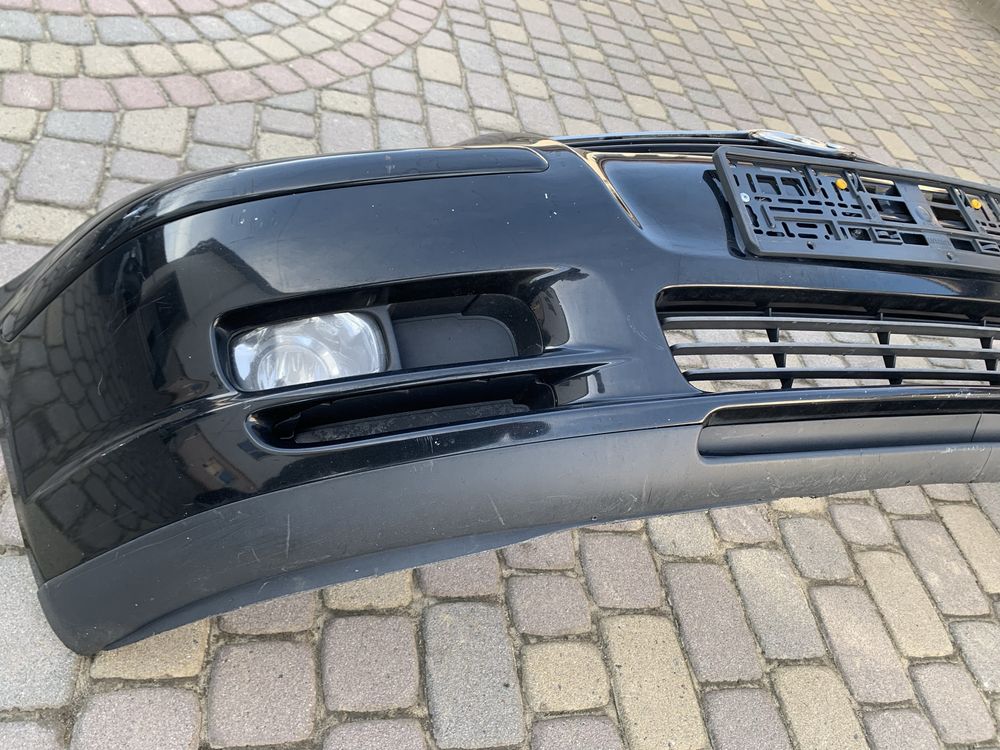 Бампер передній Toyota Avensis t25 авенсіс т25