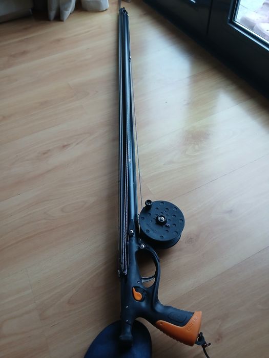 Arma de caça submarina 100