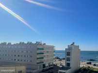 Duplex T2 com Vista Mar em Caxinas com Alto Potencial de Investimento!