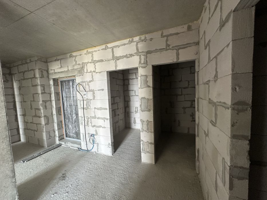 Продаж просторої 2 кім.квартири у зданому будинку /ЖК Вежа