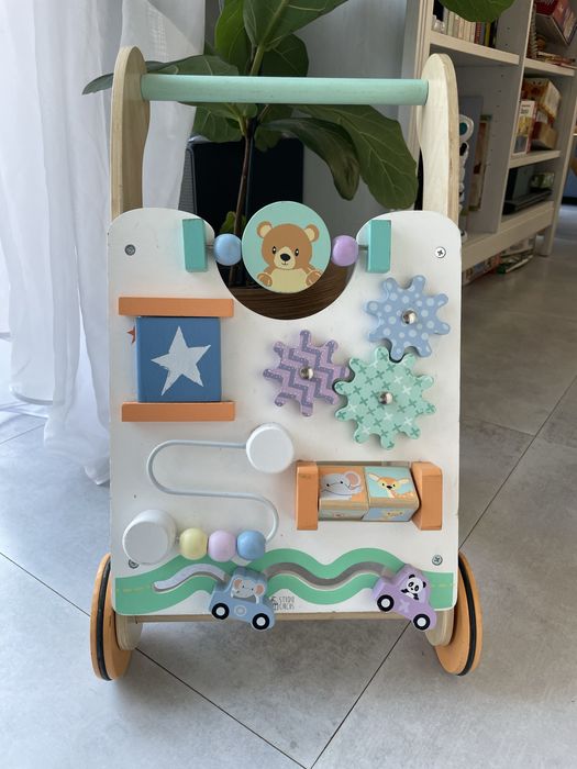 Jeździk chodzik pchacz