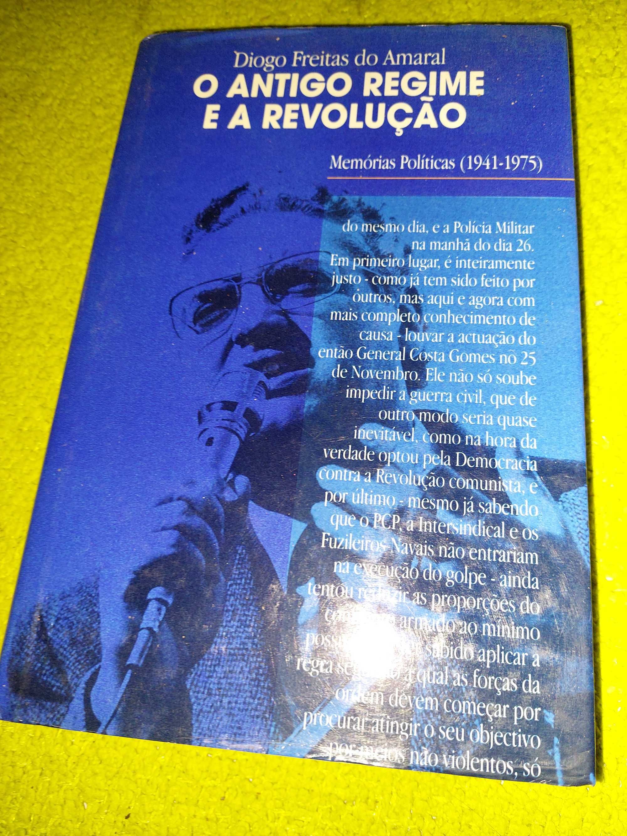 Vários livros sobre politica e Politicas