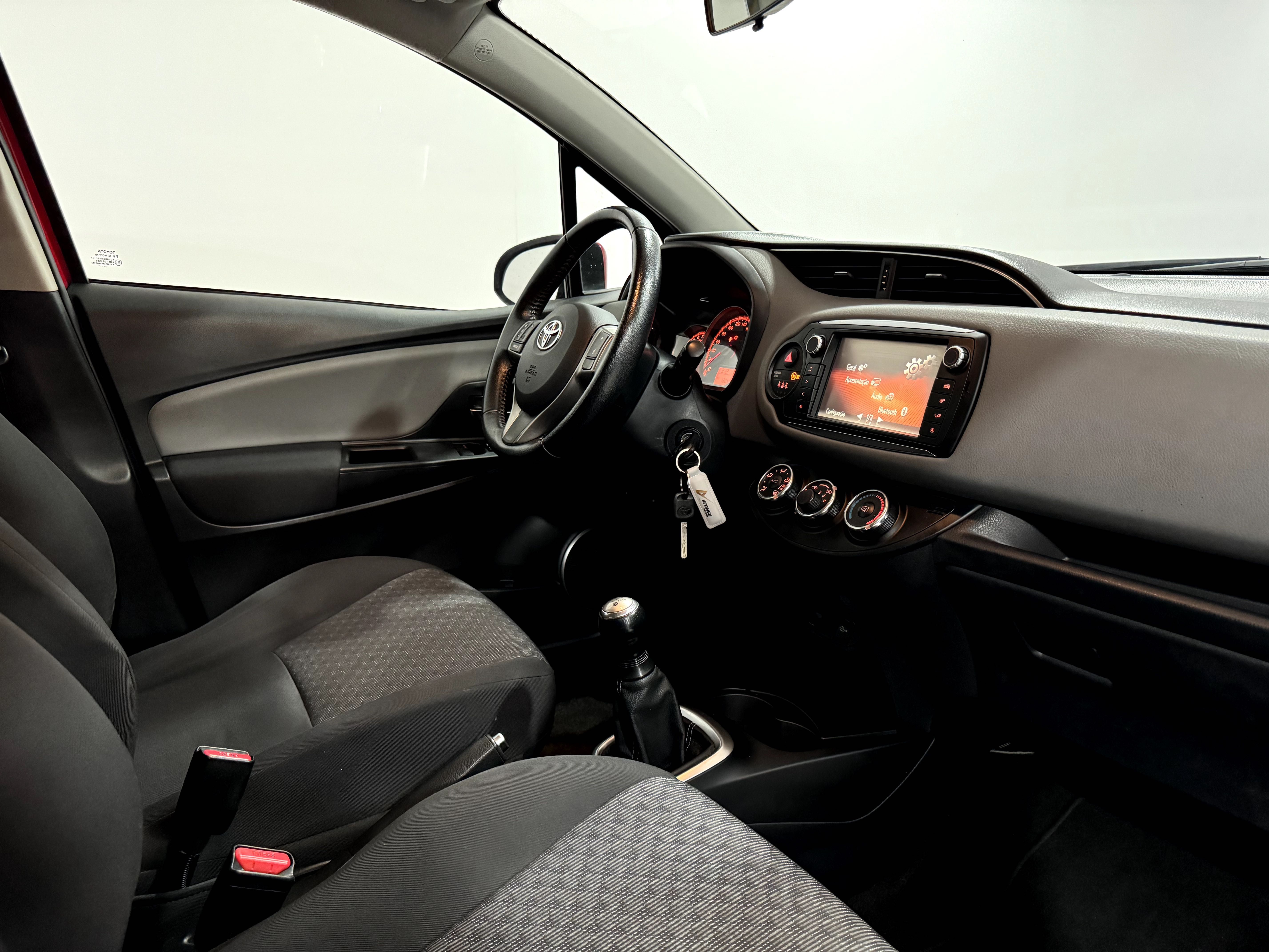 Toyota Yaris III (facelift 2014) Nacional