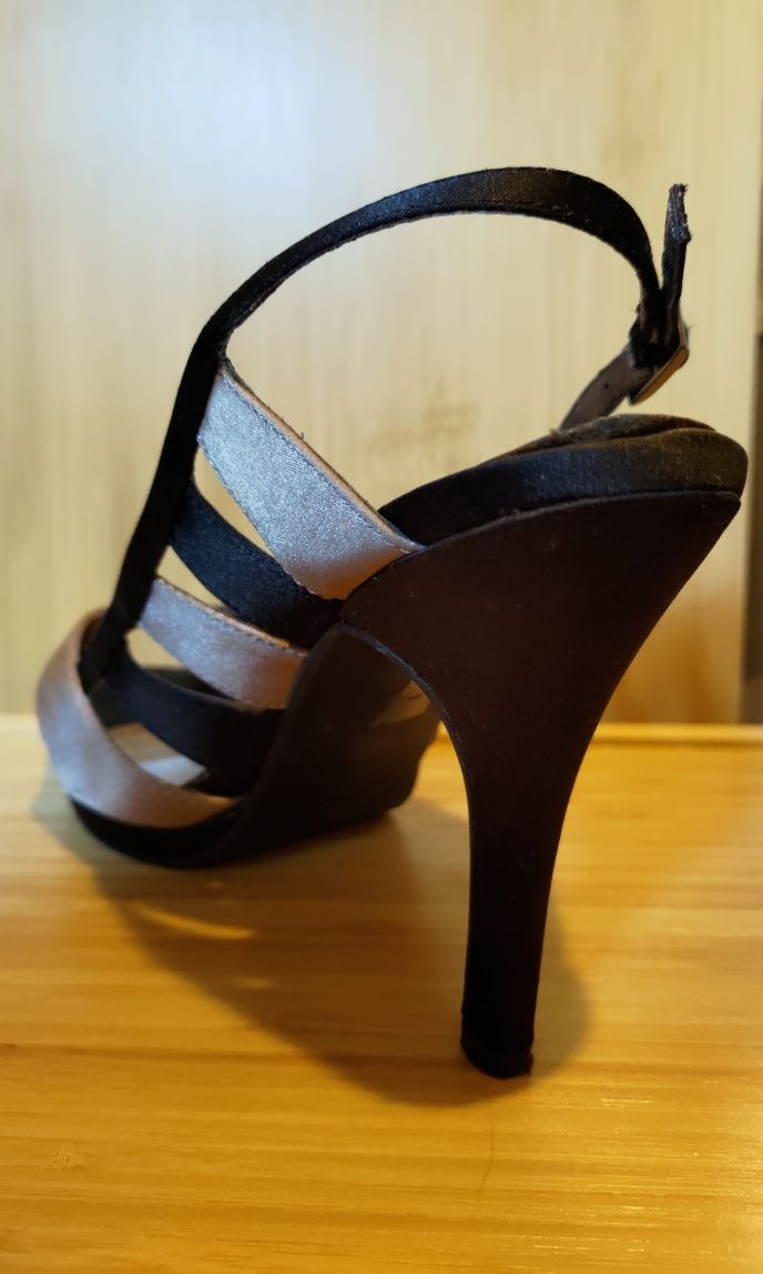 Buty na obcasie rozm. 38