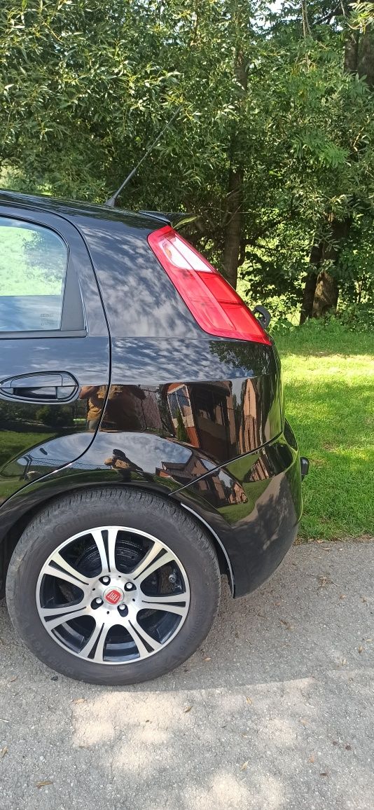 Fiat grande punto 1.3 multijet panorama klima 2 strefy zadbany