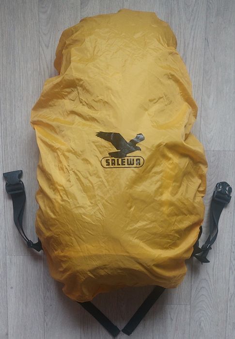 Рюкзак б/у спортивный Salewa Summit 30L, с дождевиком.