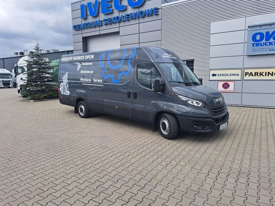 Iveco 35S18 Mobilna Wulkanizacja Specjalny Serwisowy Osobowe i Dostawcze Tylko 10 000 km Krajowy Jak Nowy ! Ledy Nawigacja  Mobilny Serwis Silnik 3l 180KM