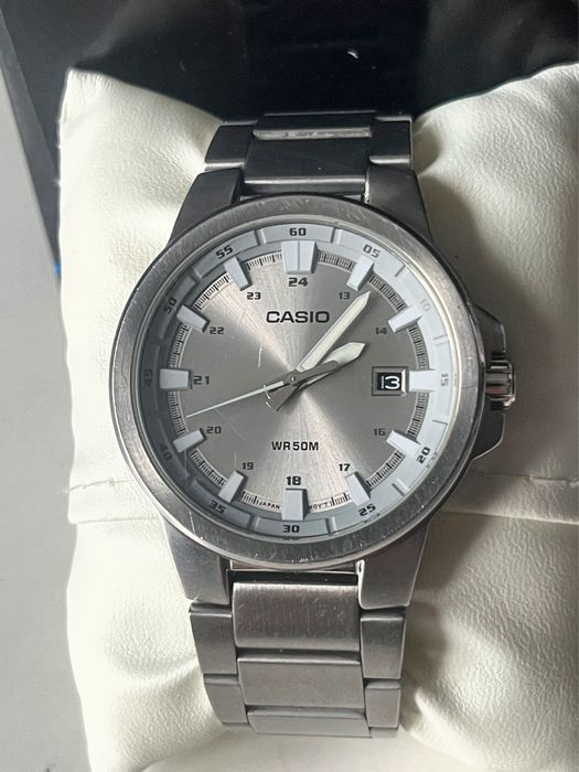 Чоловічий годинник Casio MTP-E173D-7AVEF — Оригінал, стиль, якість!