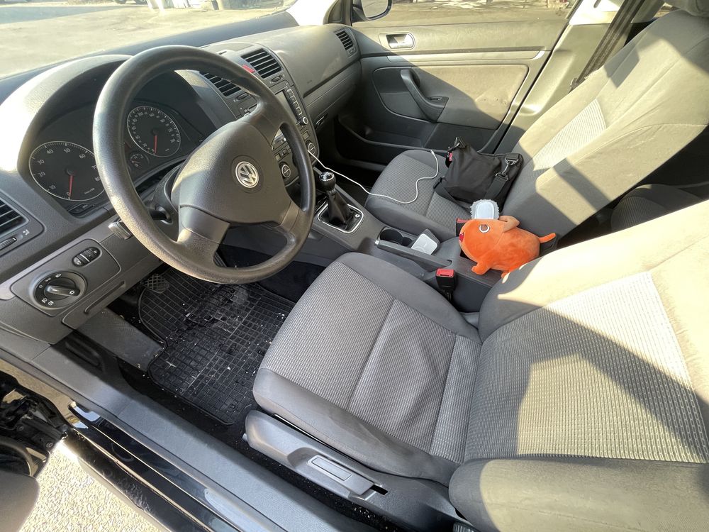 Volkswagen Jetta V