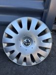 Продаю колпак VW 1K0601147G