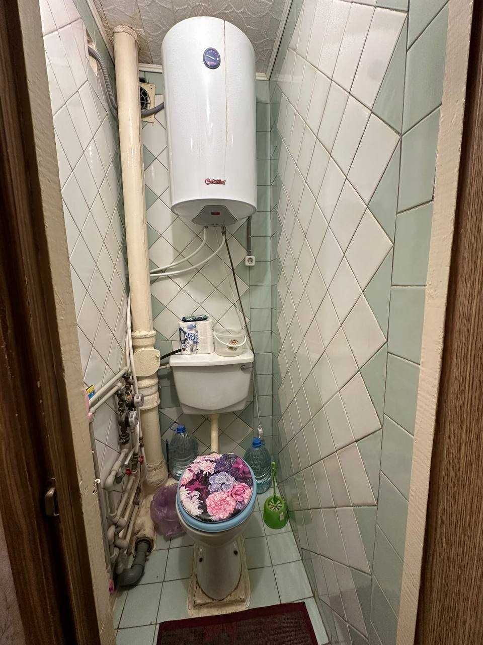 Продам 3-х кімнатну квартиру по пров. Добровольців.б.6
