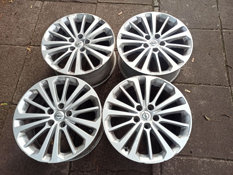 Felgi aluminiowe alufelgi Opel Insignia B 18" kpl proste z tpms
