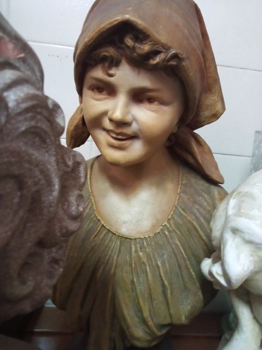 Lindíssimo conjunto de esculturas francesas. De autor.