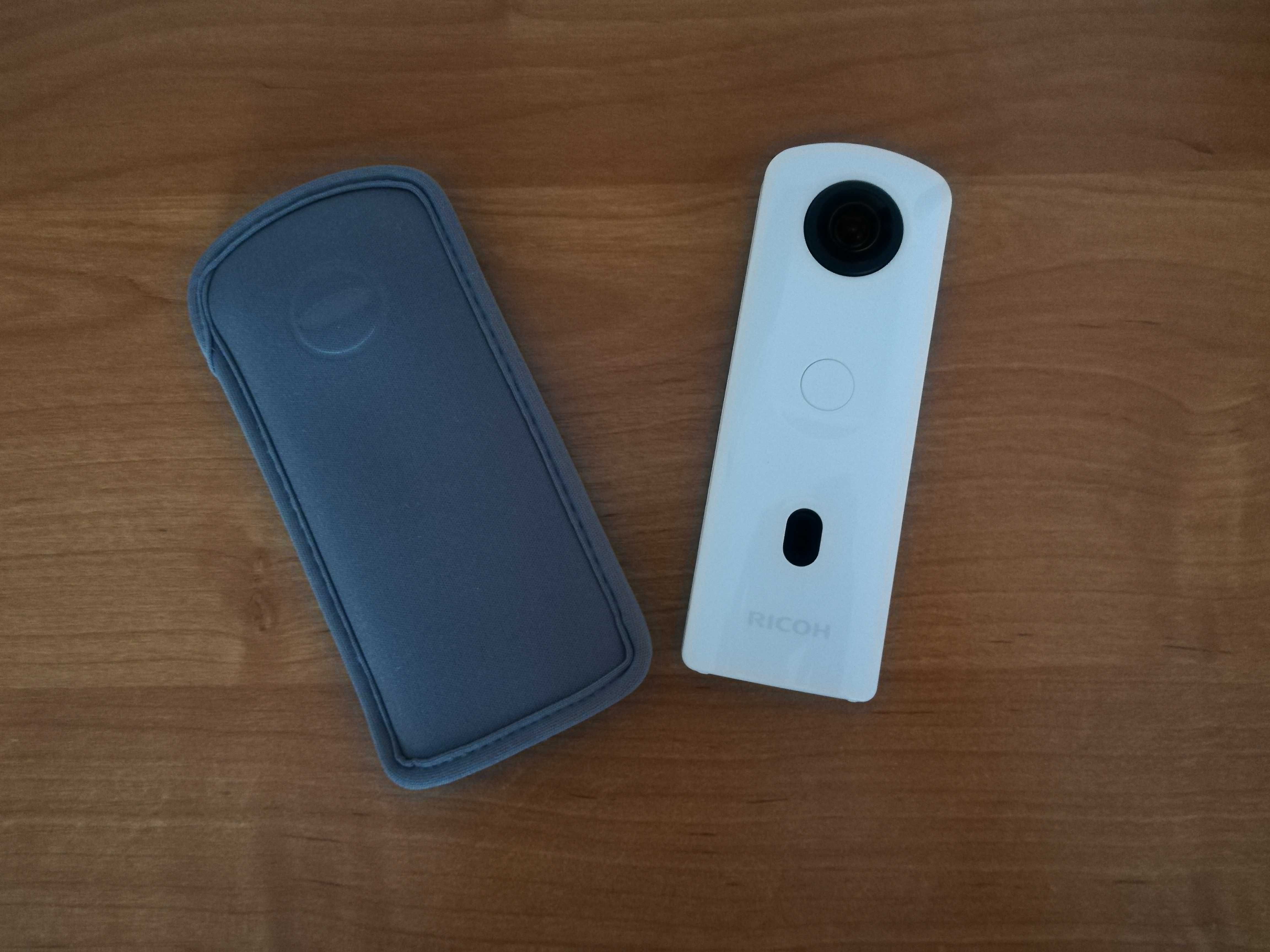 Ricoh Theta SC2 biała