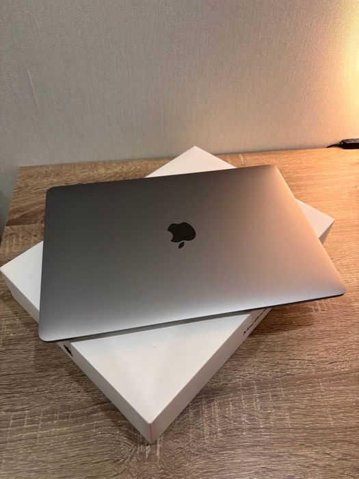 Macbook air m1 2020