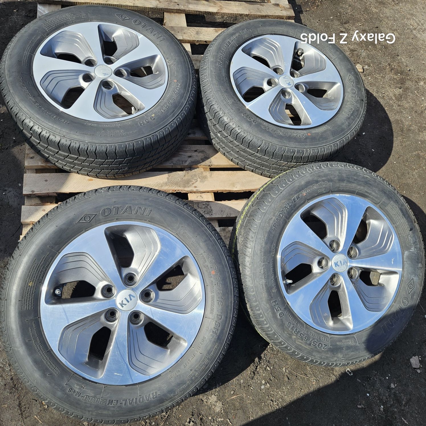 Alufelgi 16 Kia Optima Ceed Venga Soul 5x114,3 TPMS ET41 Hyundai