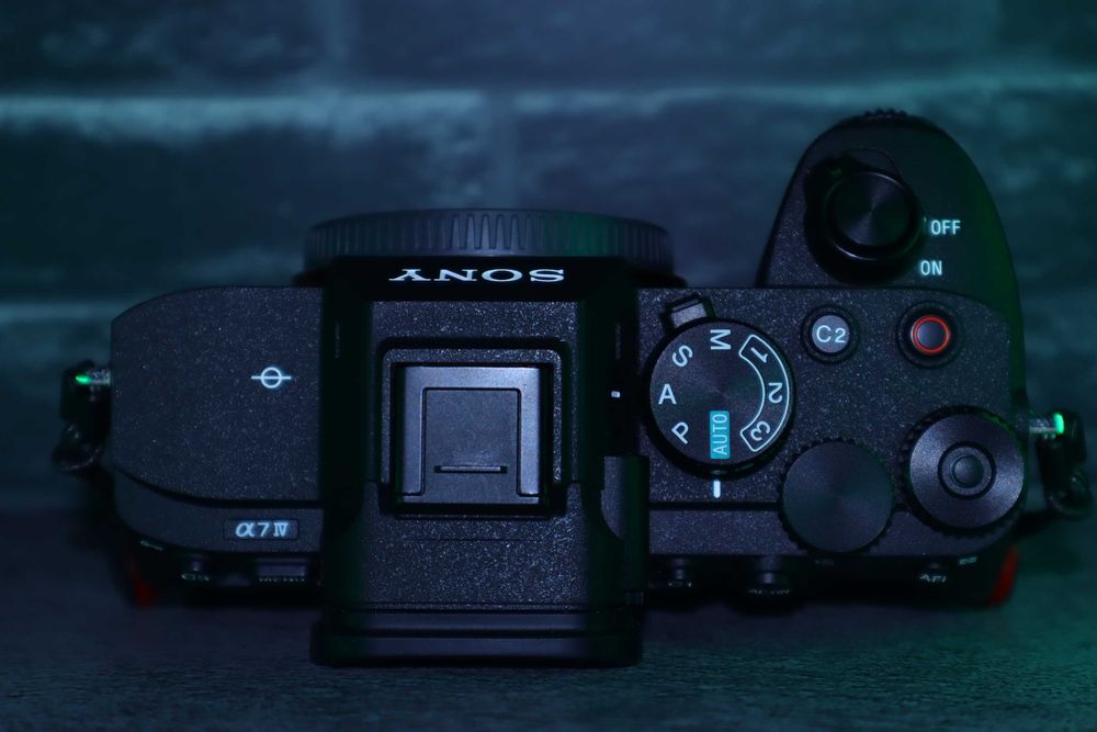 Sony A7 IV (Corpo) – Full-Frame Híbrida de Última Geração