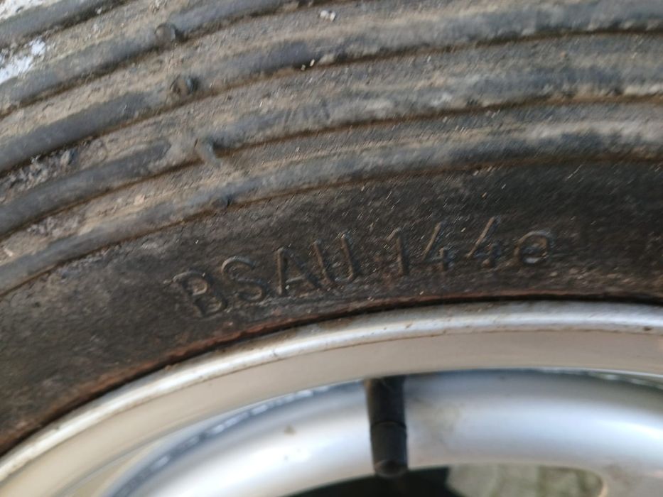 Jantes com pneus jipe opel izuso