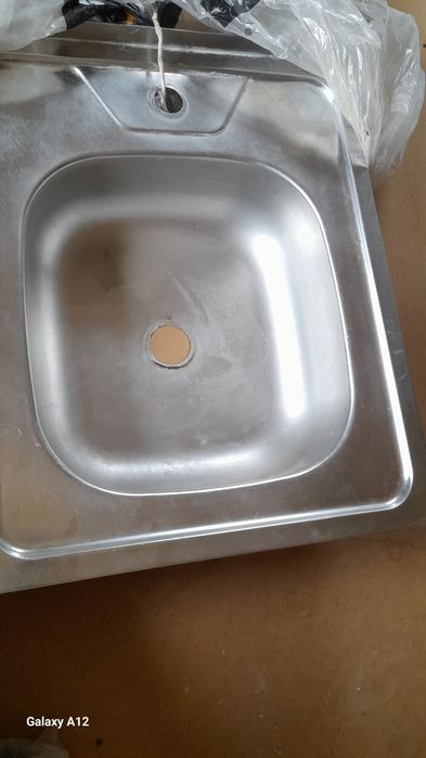 Мойка 400грн мойка с тумбой 700 кровать с матрасом1200 кровать 700 грн