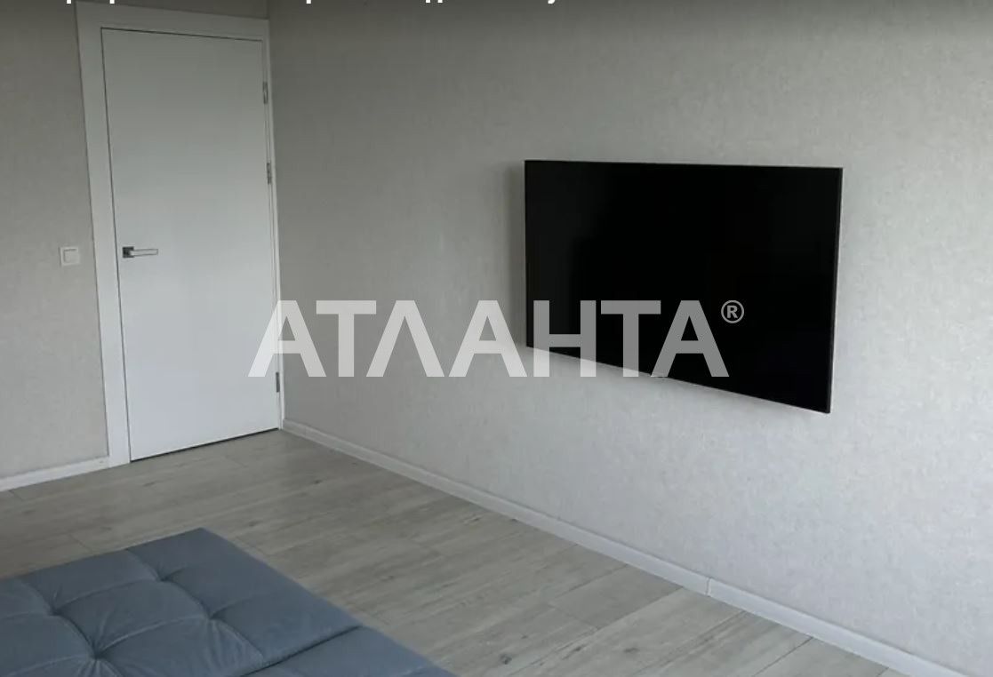 1к. з євроремонтом   500 м метро Теремки для життя та аренди .