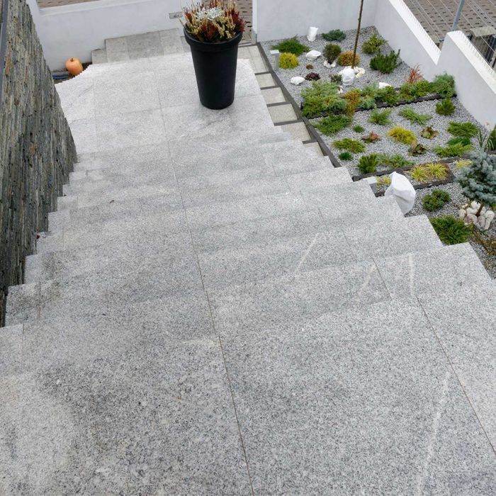 Płytki Szary Granit Płomień 60x60x2 Granitowe Płyty Taras jak Strzegom