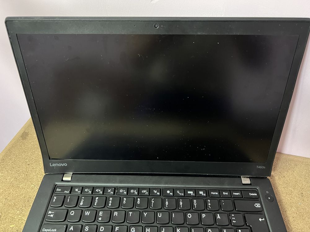 Ноутбук Lenovo T460s i5-7gen ddr4 0gb ssd