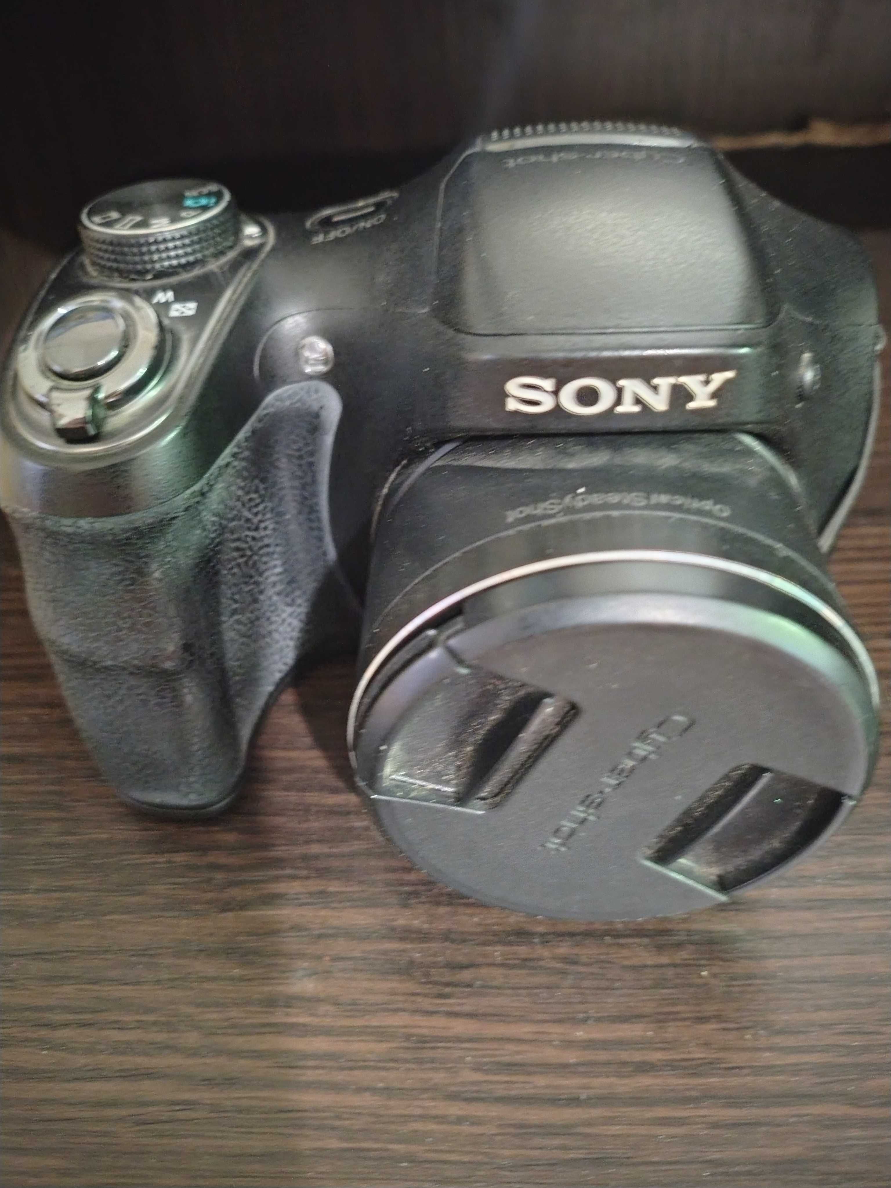 Фотокамера Sony DSC-H100