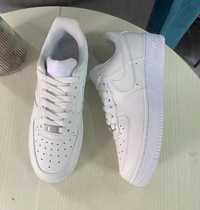 Nike Air Force 1 Low‘07 White  37.5