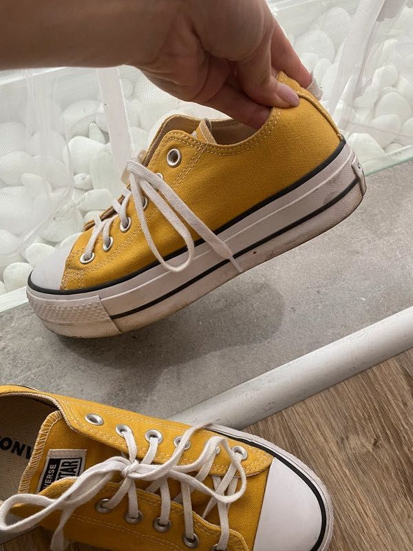 Converse na platformie rozmiar 38 musztardowe