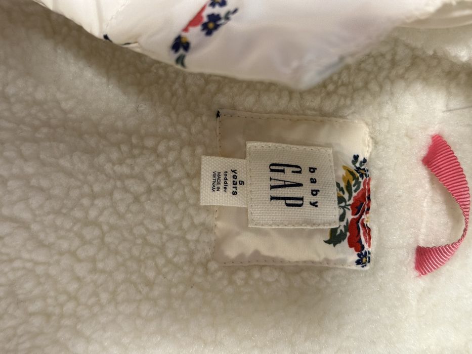 Куртка GAP тепла на діачинку 6-8р