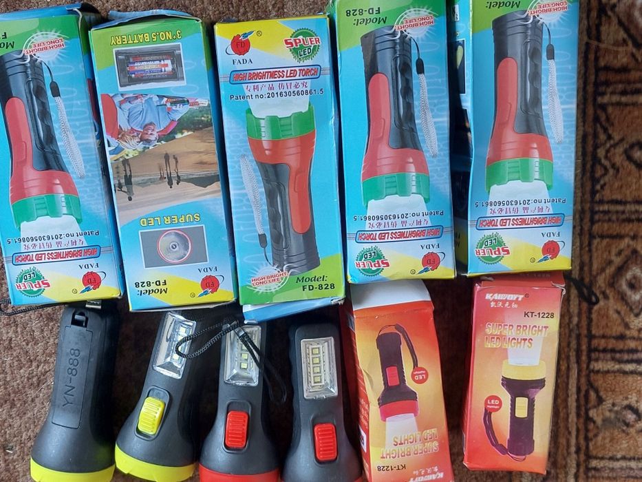 Фонарик. Новий . Ліхтарик