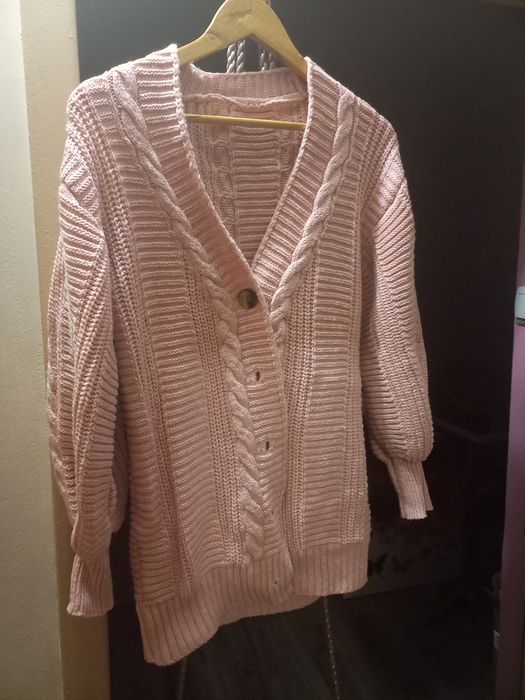 Ciepły kardigan uni