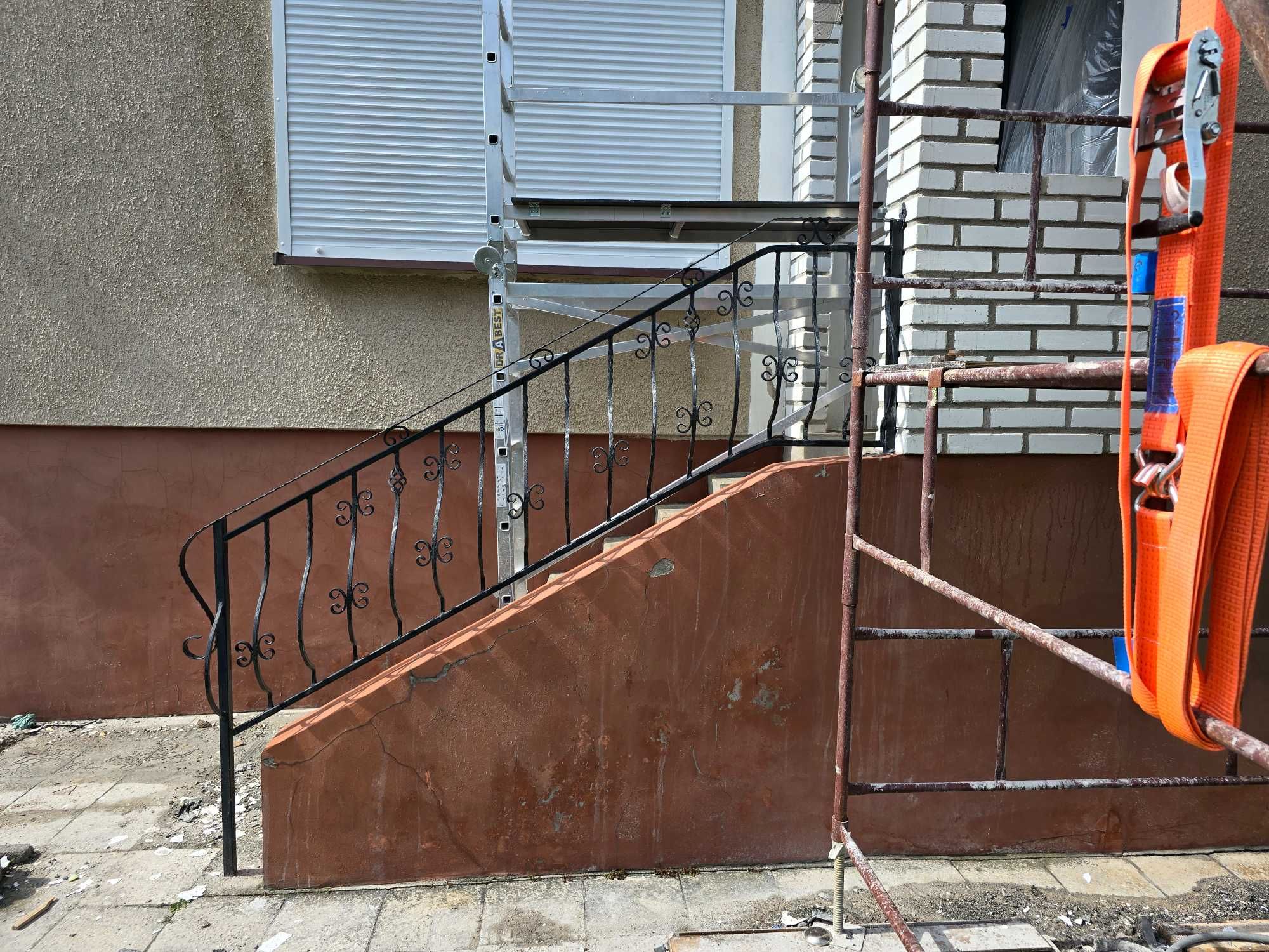 Barierka na schody  porecz schodowa balustrada stalowa kuta
