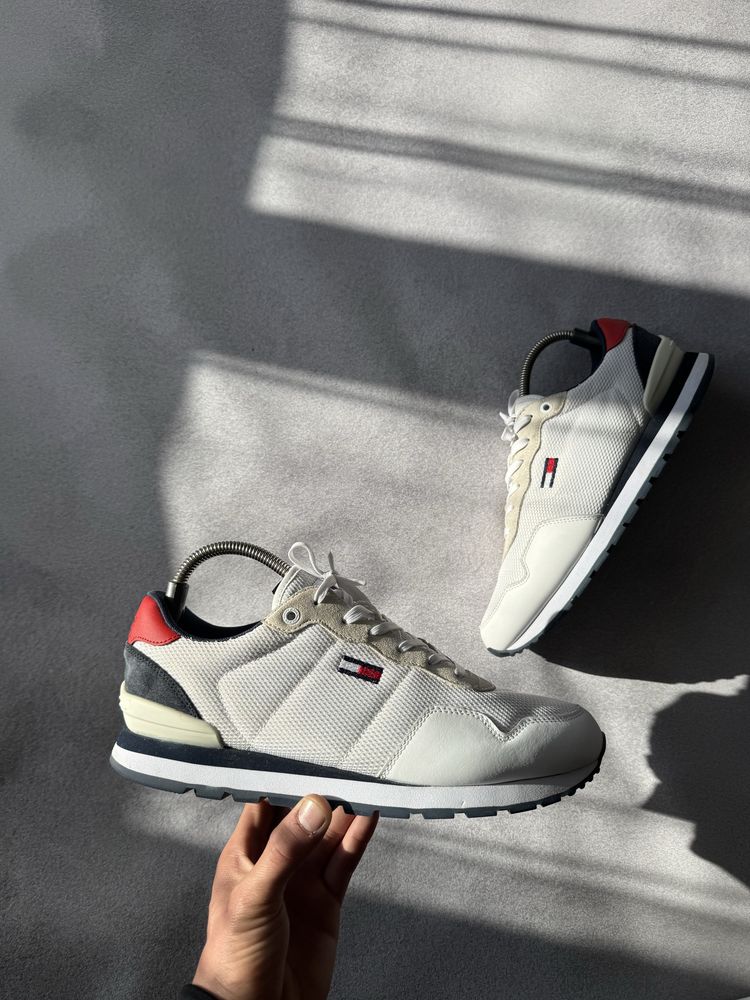 Кросівки Tommy Hilfiger Кеди взуття чоловіче 44  білі велике лого