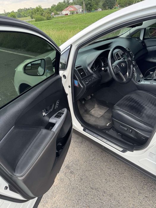 Продам Toyota Venza