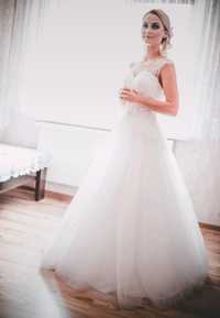 Suknia ślubna biała  roz S