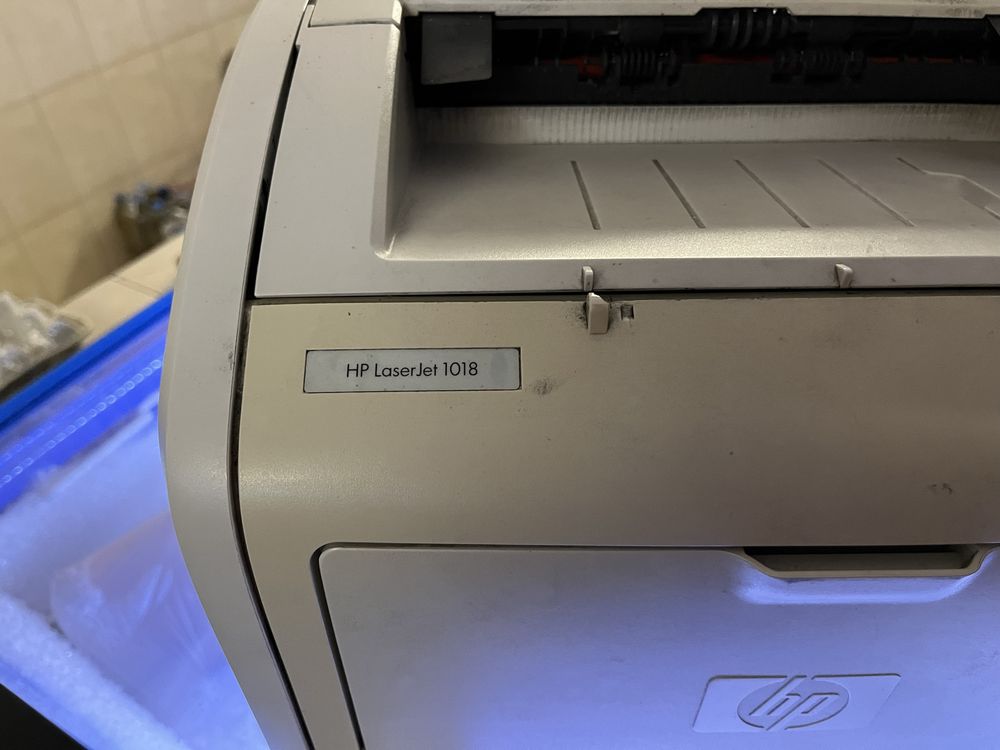 Принтер HP 1018, HP 1300 та 1320 с двумя картриджами