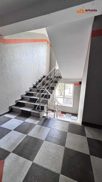 Продаж 2 кім. квартири по вул.Бельведерська в зданому будинку