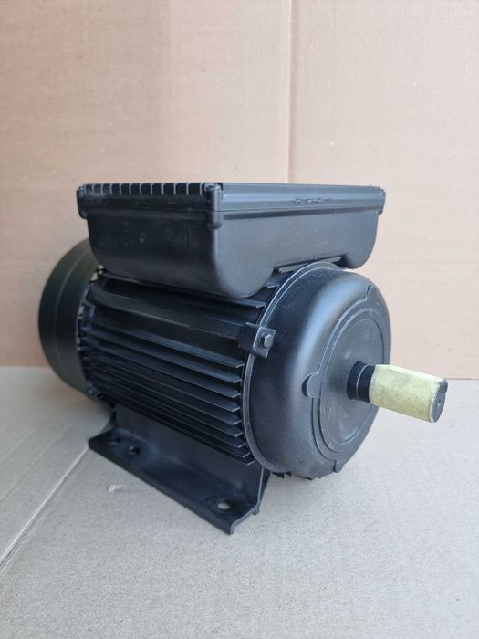 Електродвигун однофазний 220в 2,2 квт 3000об/хв мотор электродвигатель