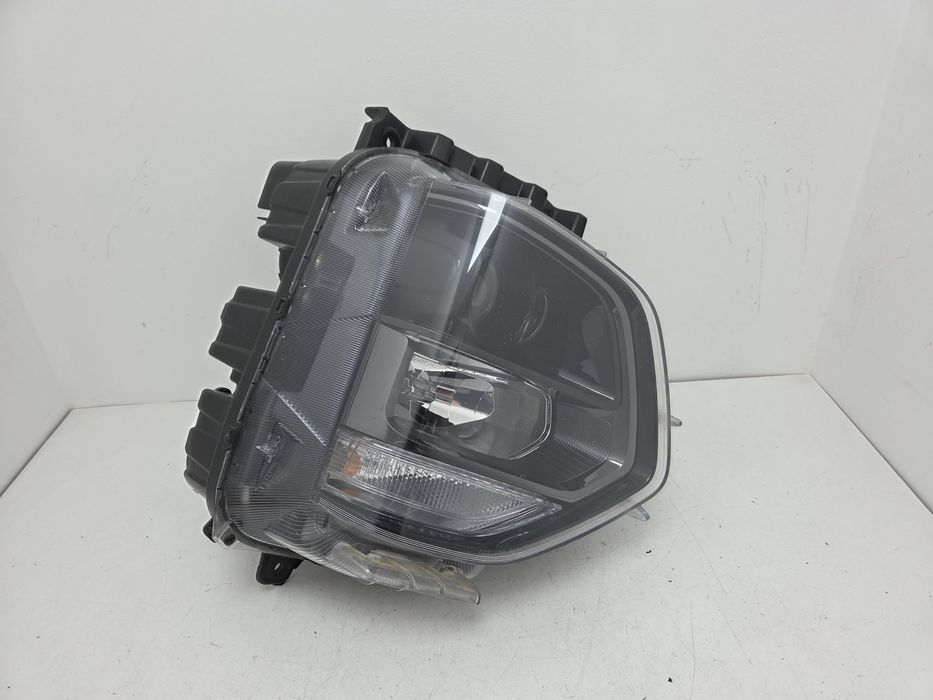 Фара права Hyundai Santa Fe 2019, 2020 USA