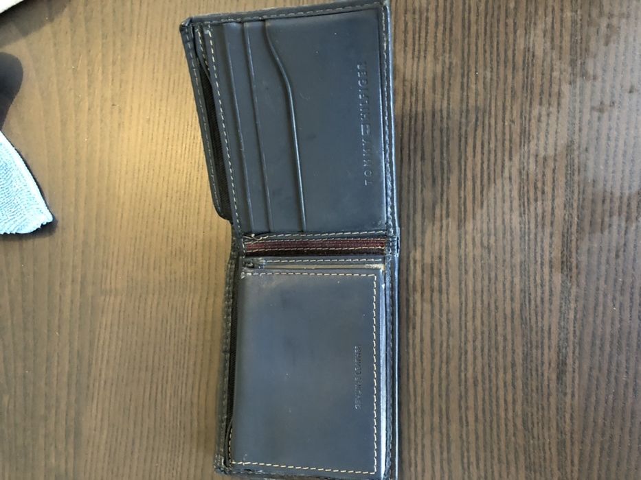 Carteira de Pele da Tommy Hilfiger