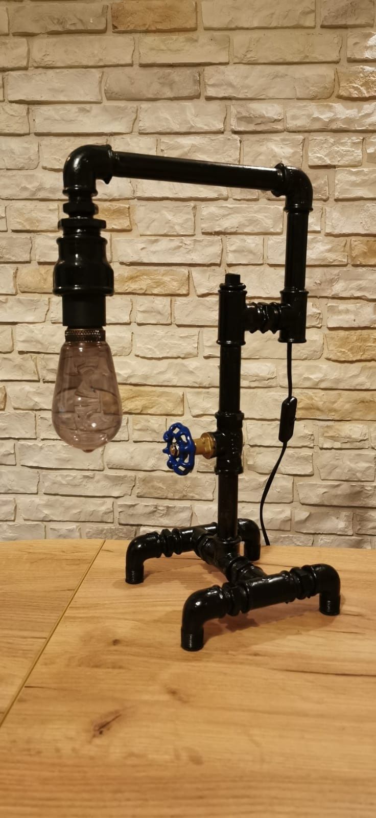 Lampka nocna handmade w stylu loftowym
